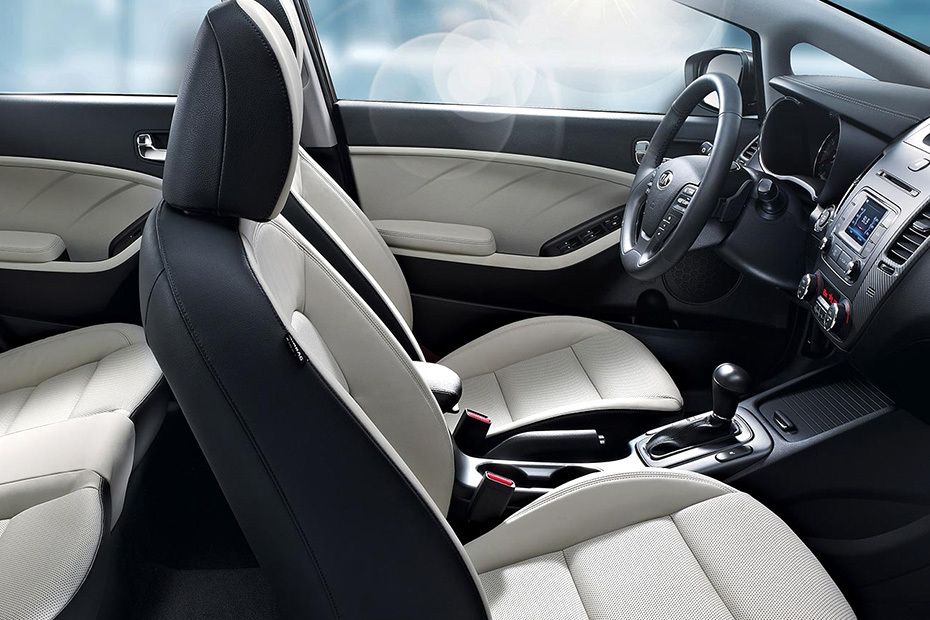 Cerato 5 Door Front Seats