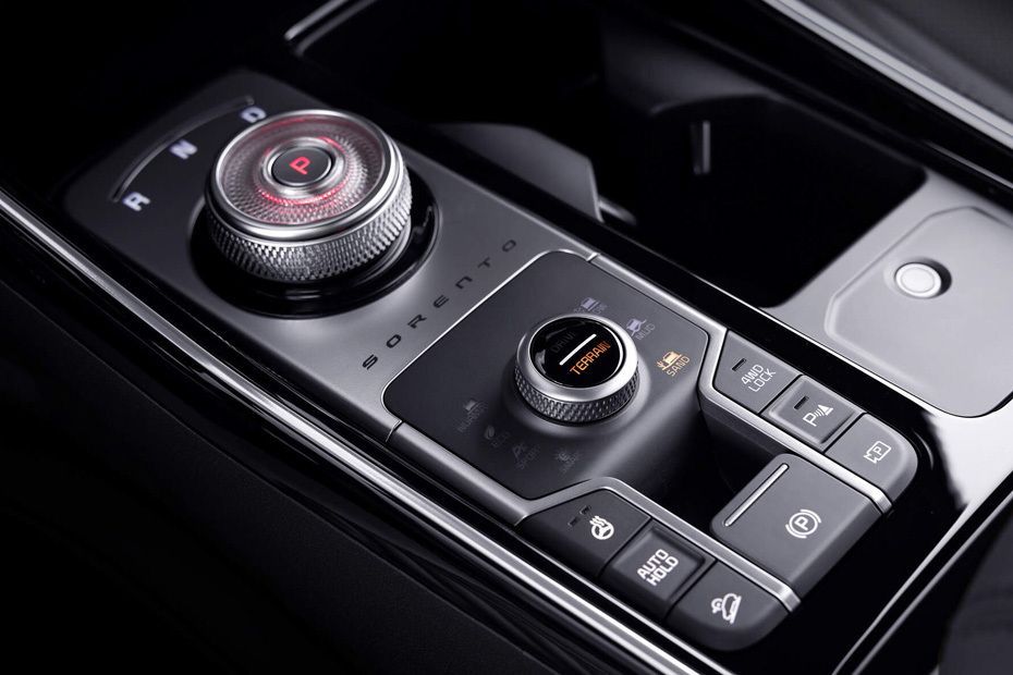 Center Controls of KIA Sorento