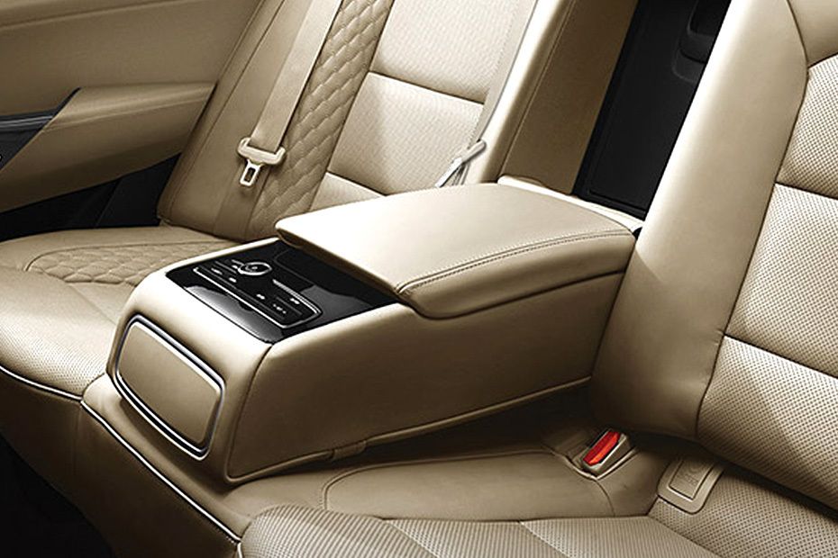 Cadenza Armrest Rear