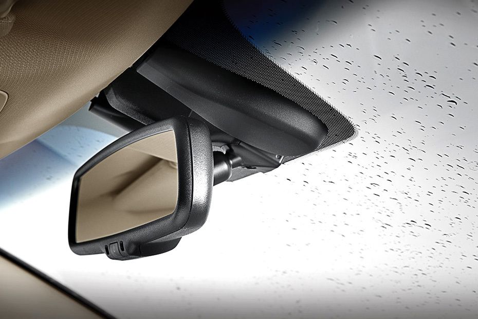 Cadenza Courtesy Lamps