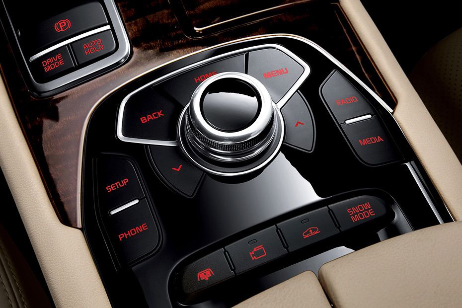 Center Controls of KIA Quoris