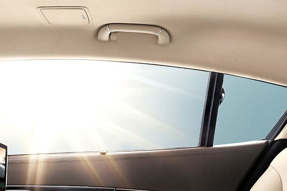 KIA Quoris Inside Handle