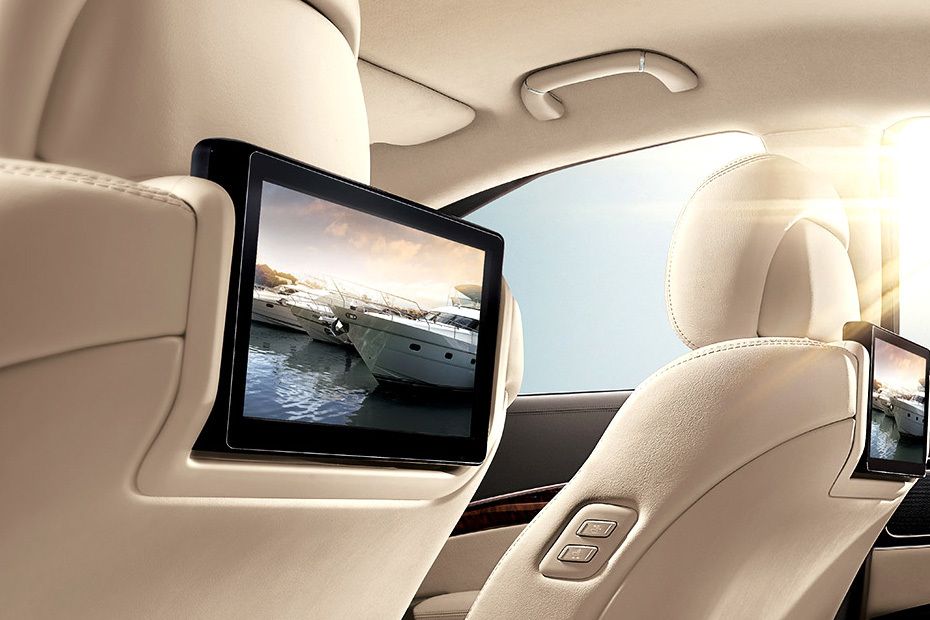 Rear Seat Entertainment of KIA Quoris