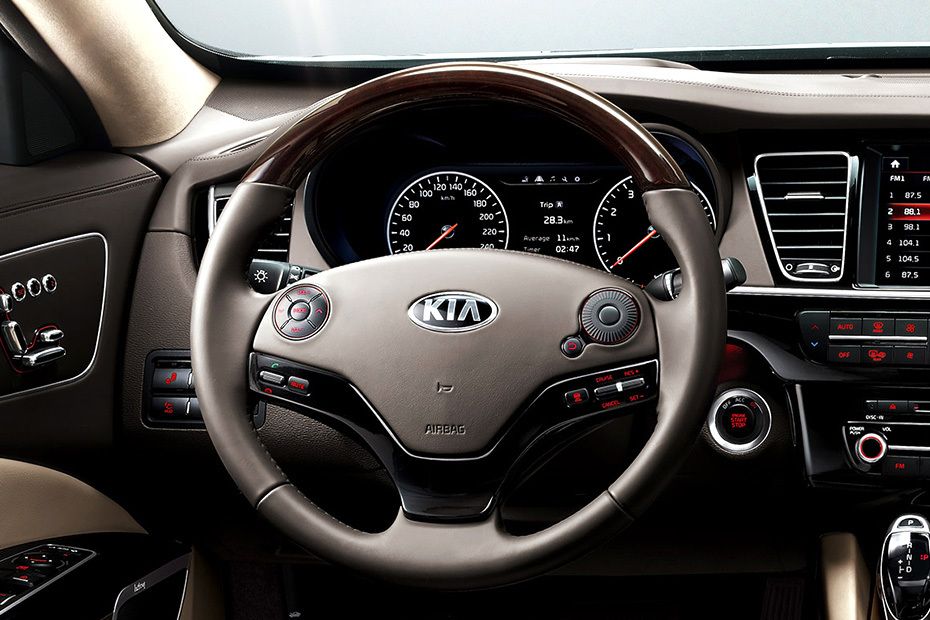 KIA Quoris Steering Wheel