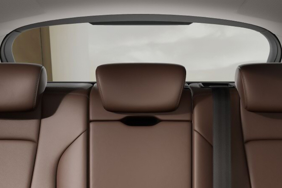 Q8 Rear Seat Head rest