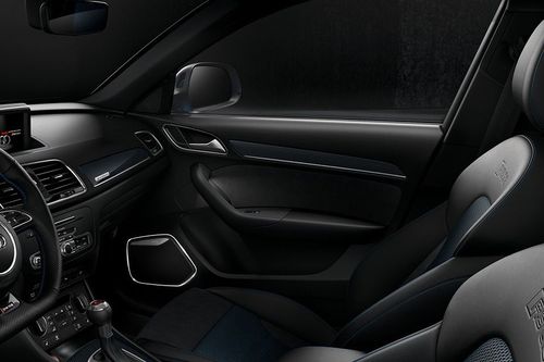 Audi RS Q3 (2017-2022) Passengers View