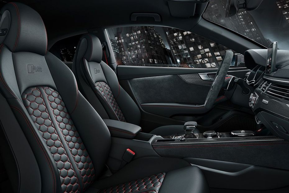 RS 5 Coupe Front Seats