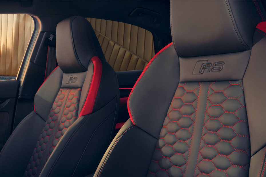RS3 Front Seats