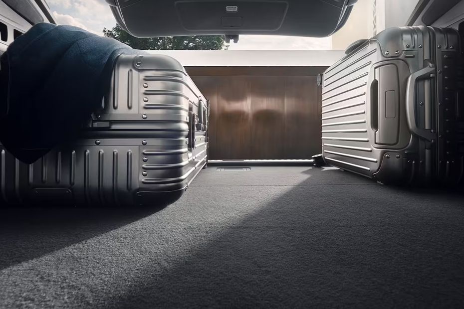 Folding Seats of Audi RS6 Avant