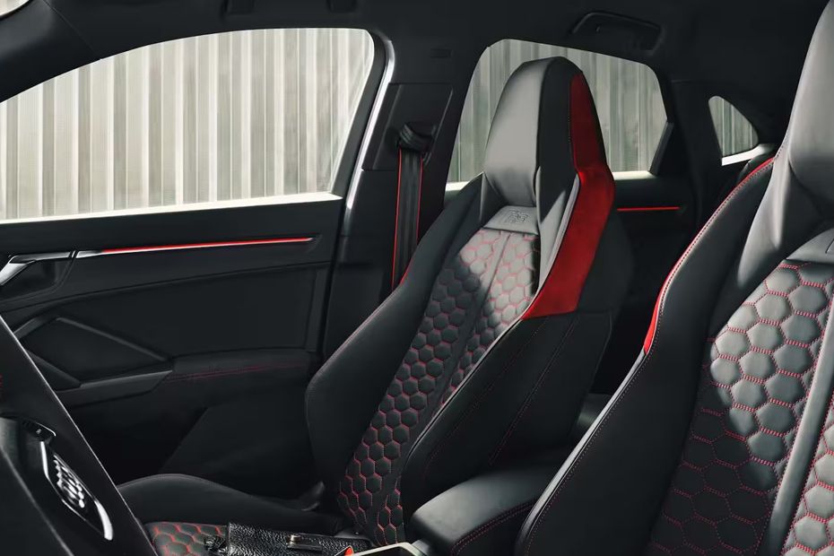 RS Q3 Sportback Front Seats