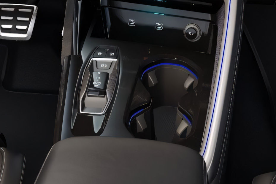 SQ5 Cup Holders