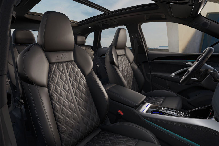 SQ5 Front Seats