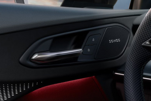 door handle interior of Audi Q3 2026