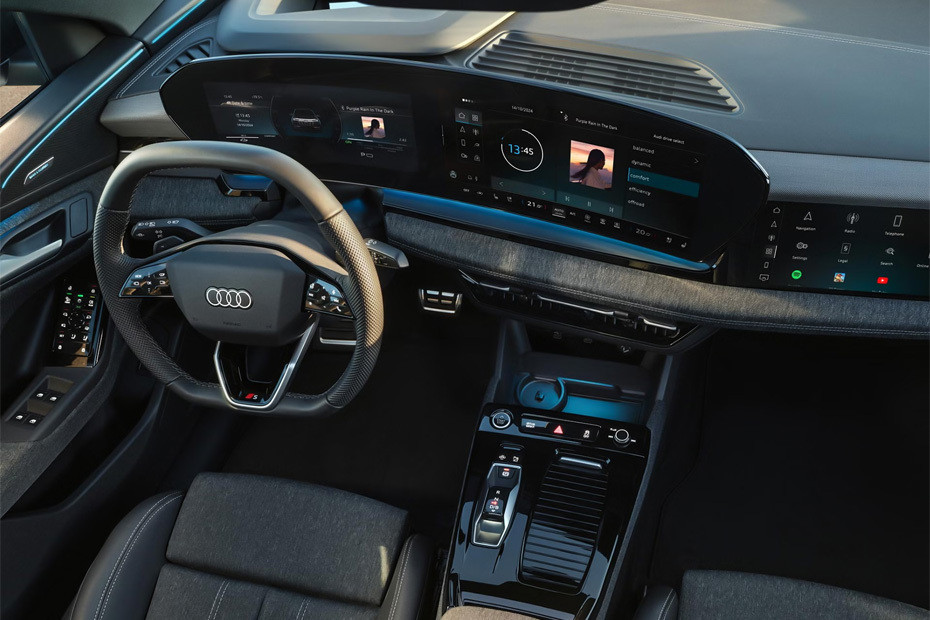 Dashboard View of Q6 Sportback e-tron