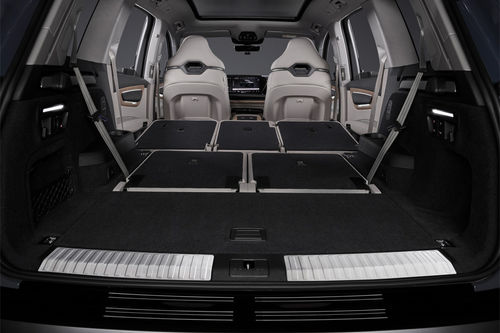 Folding Seats of Audi Q7 2026