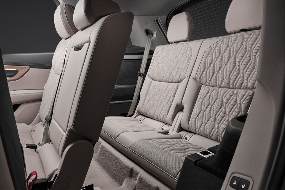 Audi Q7 2026 Rd Row Seat