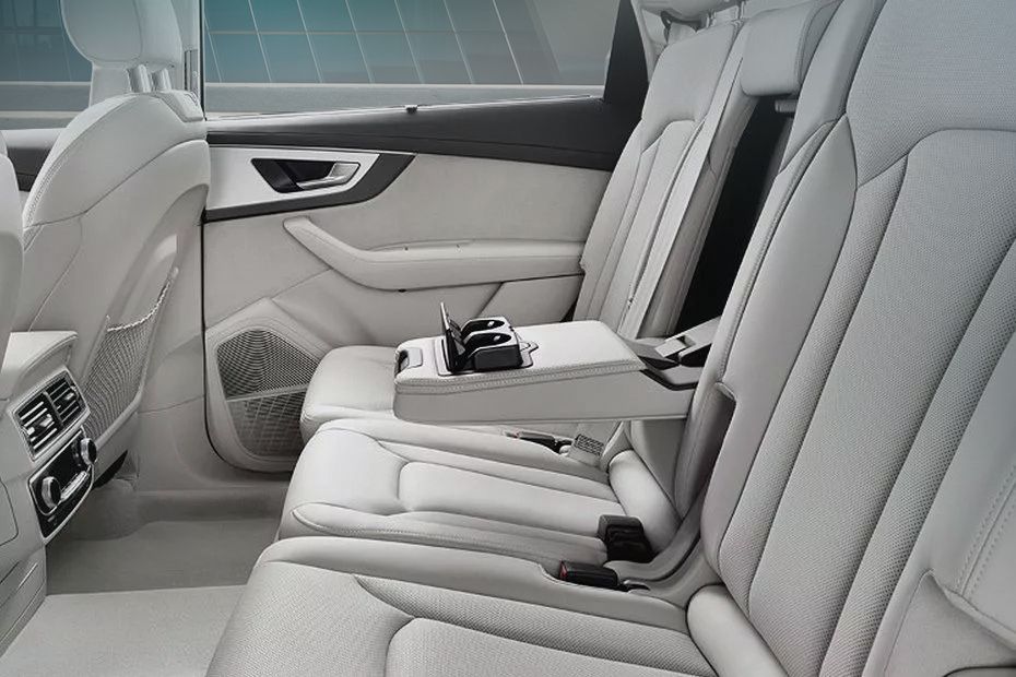Q7 (2022-2023) Armrest Rear