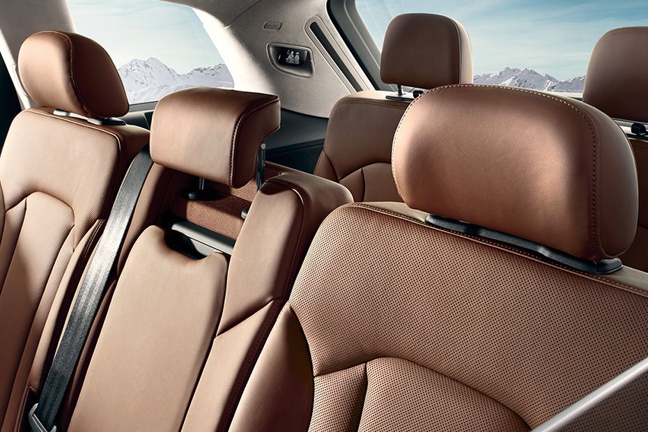 Q7 (2022-2023) Rear Seat Head rest