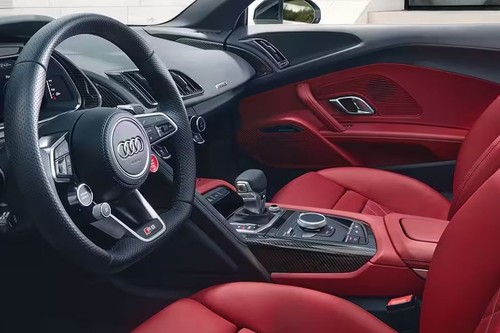 Audi R8 Spyder Gear Shifter