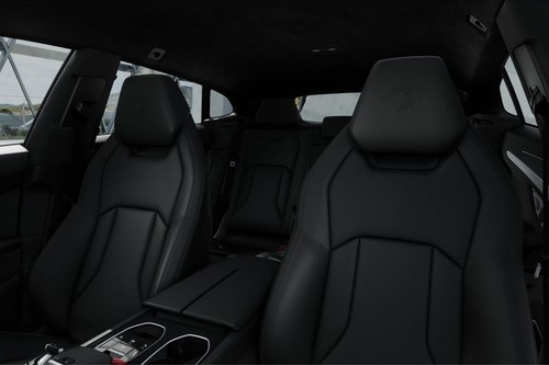 Urus Front Seat Headrest