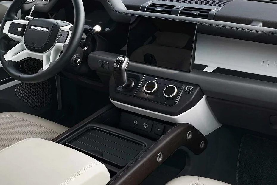 DEFENDER 130 Center Console