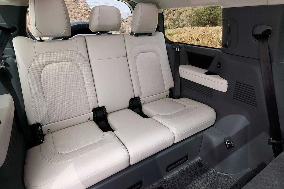 Land Rover DEFENDER 130 Rear Seats