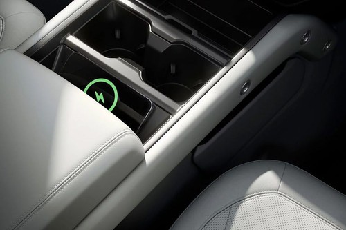 Power Accessories Outlet View of Land Rover DEFENDER 110