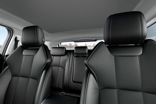 Range Rover Evoque Coupe Rear Seat Head rest