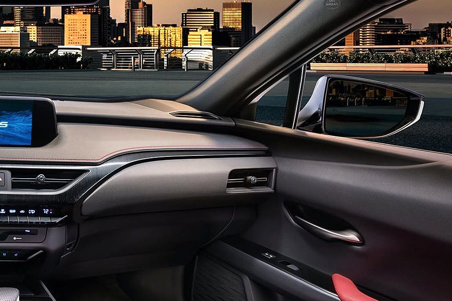 Lexus UX Passengers View