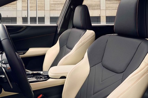 NX Hybrid Front Seats