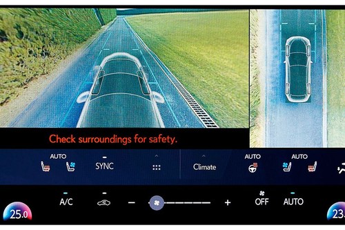 NX Hybrid Parking Assist