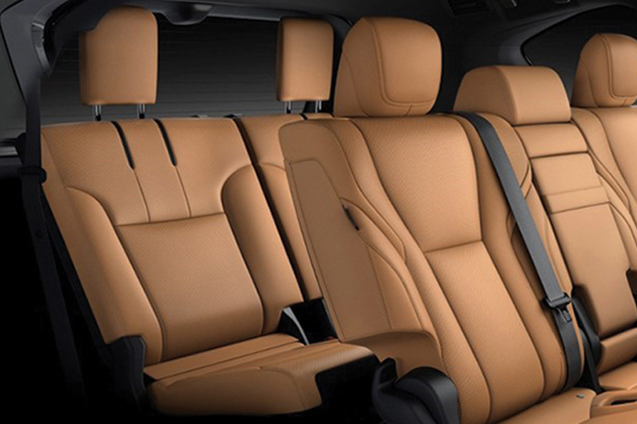 Lexus LX 700H Rd Row Seat