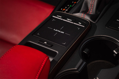 IS 250 2022-2025 Cup Holders