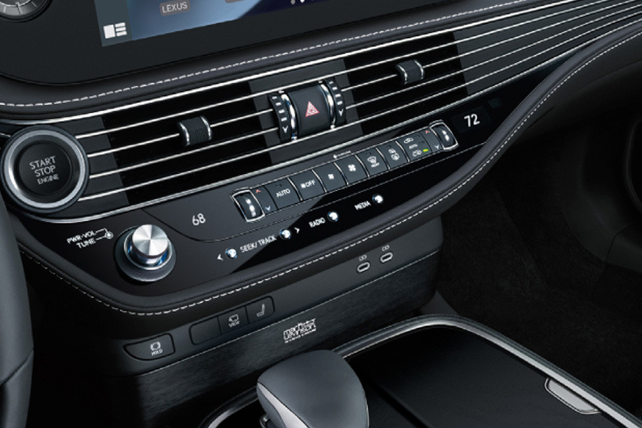 Front AC Controls of Lexus LS Hybrid