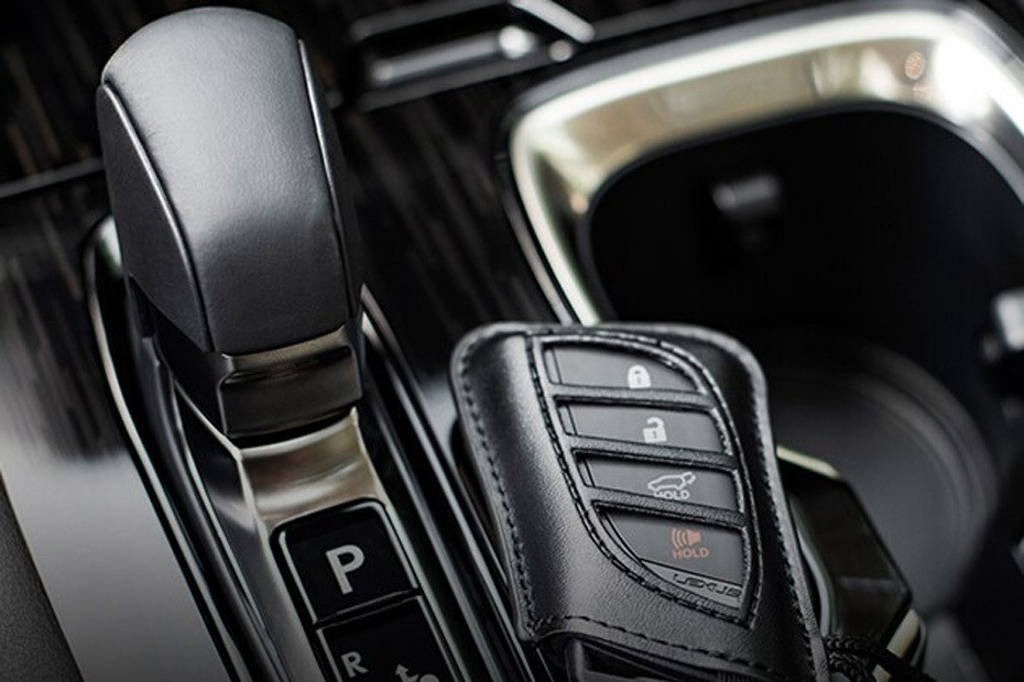 Lexus IS Gear Shifter