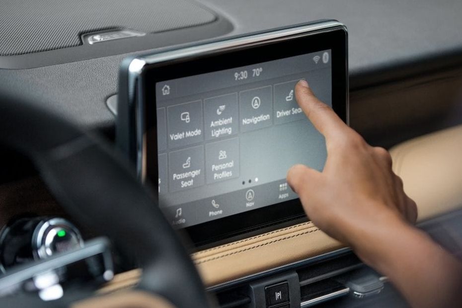 Corsair (2022-2024) touch screen