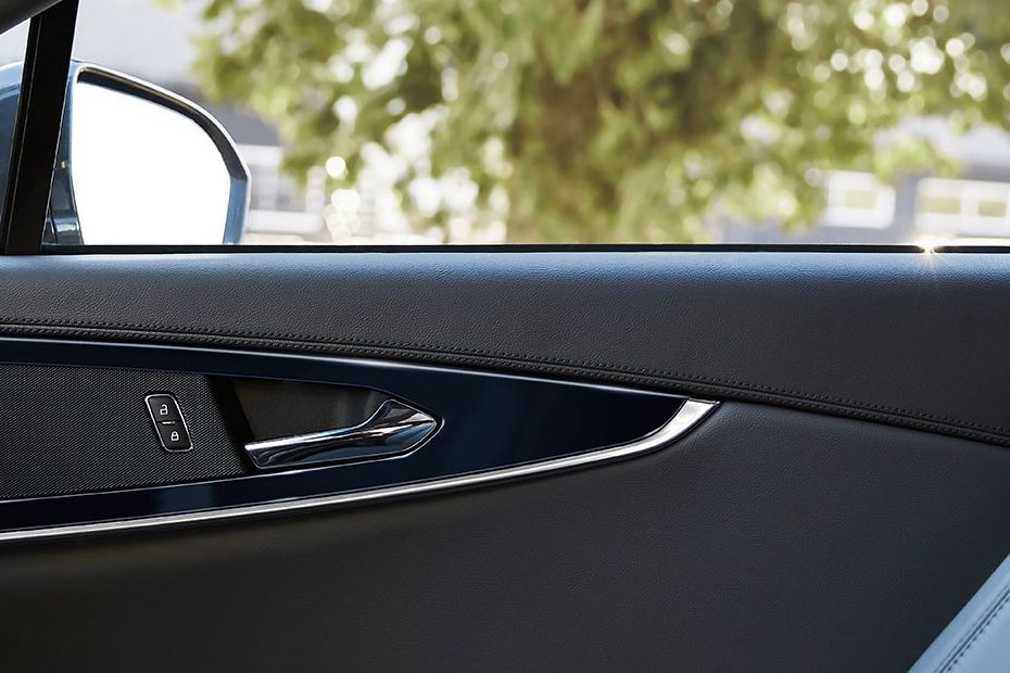 door handle interior of Lincoln Nautilus (2022-2024)