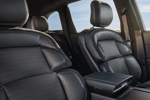 Nautilus Front Seats