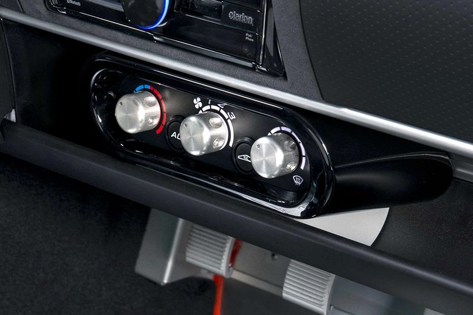 Front AC Controls of Lotus Exige