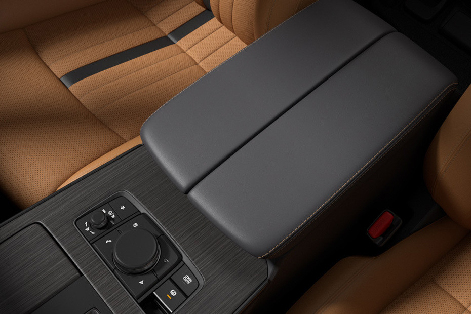 CX-90 Front Center Divider