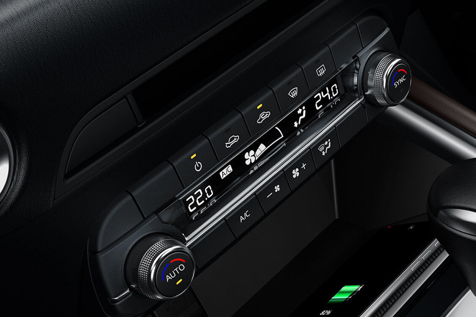 Front AC Controls of Mazda CX-5