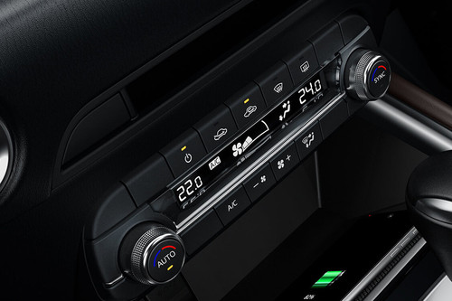 Front AC Controls of Mazda CX-5