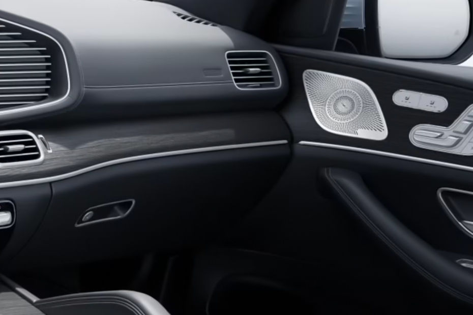 Mercedes-Benz GLS-Class Passengers View