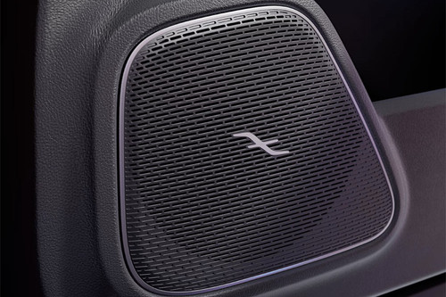 Speakers View of Mercedes-Benz EQB