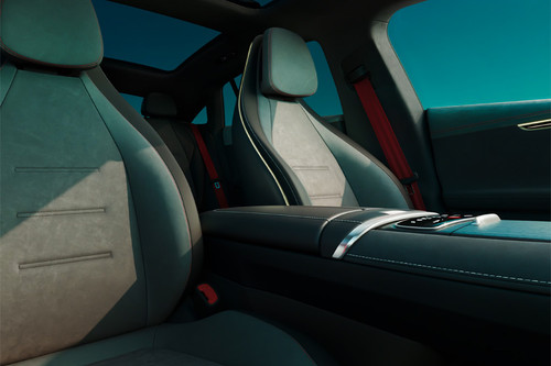 EQE Front Seats