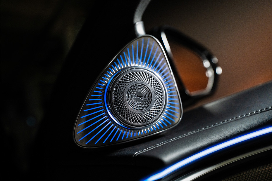 Speakers View of Mercedes-Benz S Class