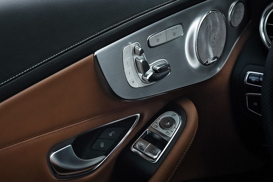 Mercedes-Benz C-Class Coupe Drivers Side In Side Door Controls