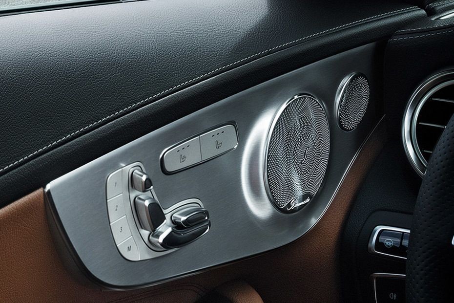 Speakers View of Mercedes-Benz C-Class Coupe
