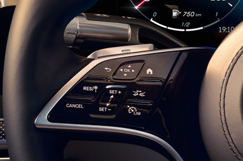 Mercedes-Benz S-Class Sedan Multi Function Steering