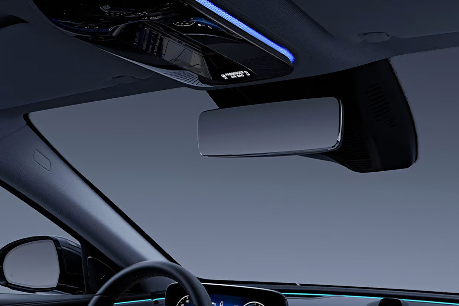 E-Class Sedan Courtesy Lamps